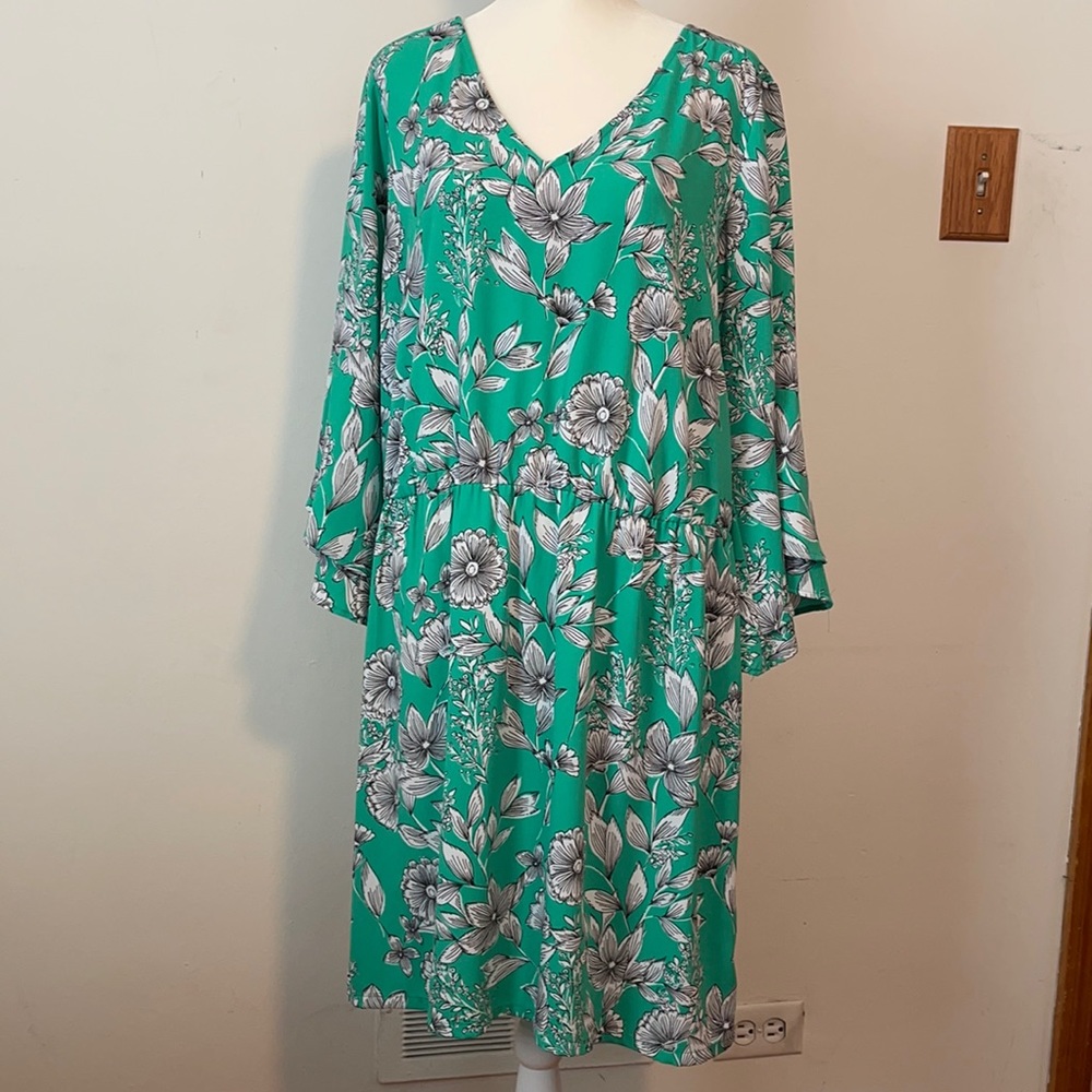 CUTE- Green Floral, 3/4 length sleeve dress, XXL